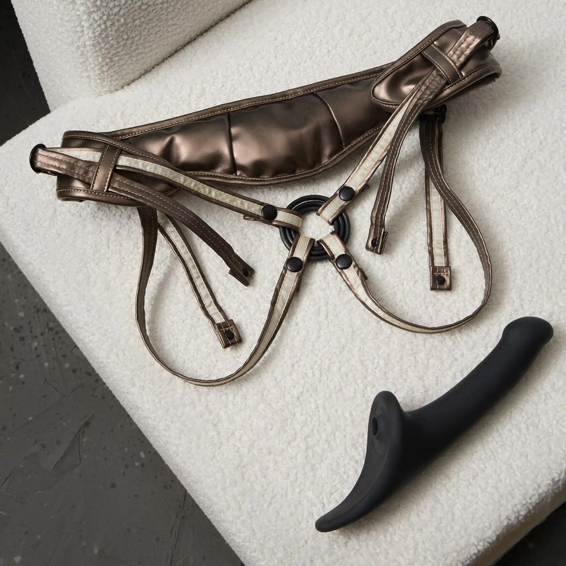 LEATHERETTE HARNESS DESIROUS - NEW DESIGN